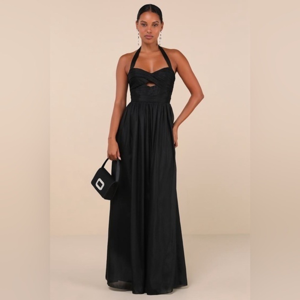 LULU’S MARVELOUS IMPRESSIONS PLEATED HALTER CUTOUT MAXI DRESS